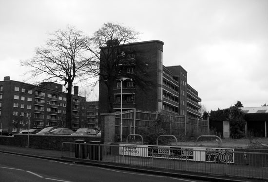 Cambridge Gardens, Norbiton