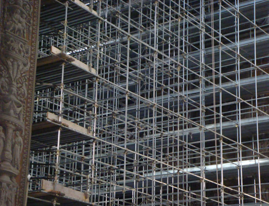 Scaffolding in a side-chapel of the Basilica di Sant'Andrea, Mantova